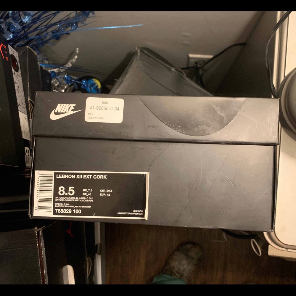 Shoes - Picture 6 of 6